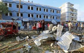 Al menos 14 muertos deja explosión en un hotel de Somalia