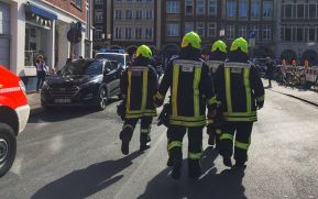 Varios muertos al embestir un automóvil contra una multitud en Alemania