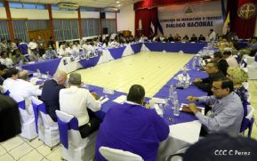Gobierno ratifica voluntad de cumplir acuerdos alcanzados en la mesa de diálogo