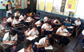 Centros educativos públicos y subvencionados están funcionando con normalidad
