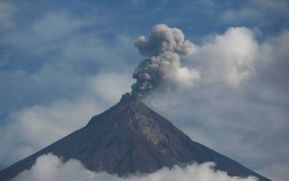 Más lahares a dos semanas de erupción de volcán de Fuego en Guatemala