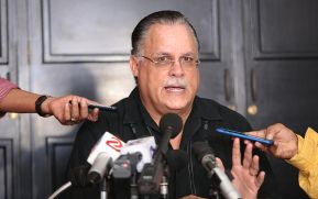 Crisis promovida por la derecha golpista afecta a las pequeñas y medianas empresas