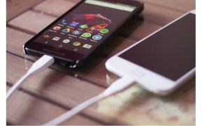 El peligro de usar cables baratos para tu celular