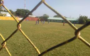 Avanzan eliminatorias de fútbol femenino de secundaria
