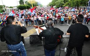 Un canto a Fidel y Tomás, en el aniversario de sus natalicios
