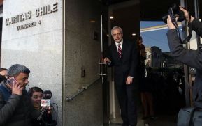 Autoridades de Chile allanan la Conferencia Episcopal por casos de abusos sexuales