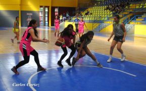 Estudiantes protagonizan campeonato de Basquetbol