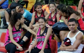 Jóvenes de todo el país disfrutan al máximo la oportunidad de hacer deporte