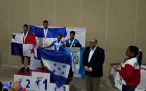 Atletas nicaragüenses reciben medallas en CODICADER III