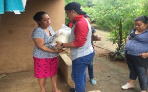 Familias de Zonas Rurales reciben Paquetes Solidarios