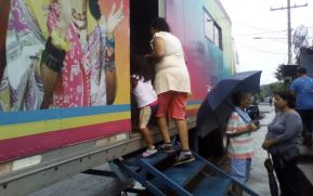 Llega al barrio Carlos Núñez la Clínica móvil al servicio del pueblo
