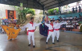 Jóvenes participan en festival en honor al Comandante Carlos Fonseca