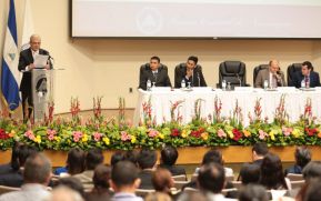 BCN presenta Revista de Economía y Finanzas 2018 y premio Economía, Finanzas y Desarrollo