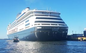 Fuerza Naval brindó protección y seguridad al arribo del crucero Volendam en Puerto Corinto