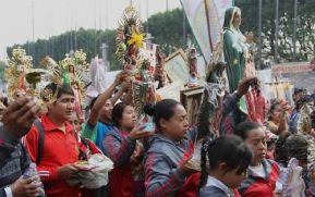 Ocho millones de peregrinos visitan a Virgen de Guadalupe en México