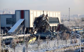 Comandante Daniel y compañera Rosario lamentan tragedia ocurrida en Ankara, Turquía