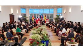 Comandante Daniel recibe Cartas Credenciales de Once Embajadores Residentes en Nicaragua (18 de Diciembre del 2018)