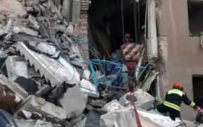 Varios muertos por el derrumbe parcial de un edificio residencial en Rusia