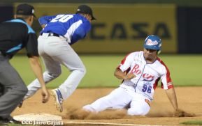 Así se vivió el inicio de la play off entre los Indios del Bóer vs Tigres de Chinandega