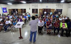Pastores y comunidad evangélica del Distrito IV oran por la paz y el bienestar de Nicaragua