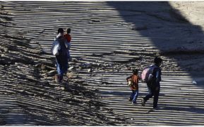 EEUU admite haber separado a más niños de sus padres en la frontera de México de los reconocidos