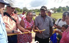 Gobierno Municipal de Waspam construye dos puentes en el territorio indígena de Wangky Twi