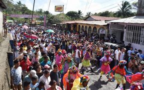 Peregrinos de Granada llegan al Santuario de Nuestra Señora de Candelaria en el municipio de Diriomo