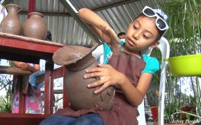 Parque de Ferias enseña a moldear el barro