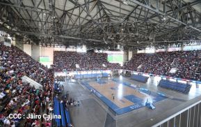 Lleno total en Polideportivo Alexis Argüello para disfrutar clásico de fútbol español