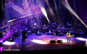 El teatro Rubén Darío vibró con tributo a Queen