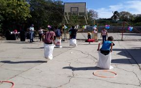 Tarde recreativa con niños del Memorial Sandino