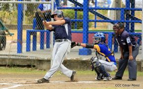 Inicia XIII campeonato de sóftbol interinstitucional