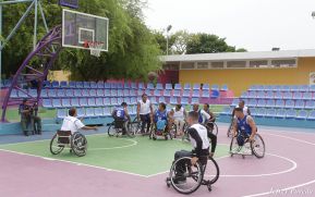 Basquetbolistas en silla de ruedas protagonizan encuentro en Managua