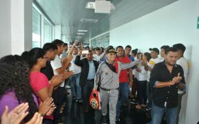 Félix “El Gemelo” Alvarado llega a Nicaragua tras defender su corona en Japón