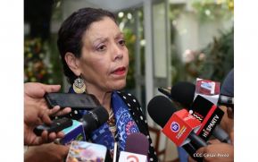 Compañera Rosario después de reunión con el canciller de Irán