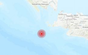 Un terremoto de magnitud 7,4 provoca una alerta de tsunami en Indonesia