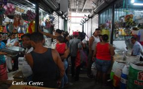 Comerciantes del Oriental participan en Feria de la Economía Familiar