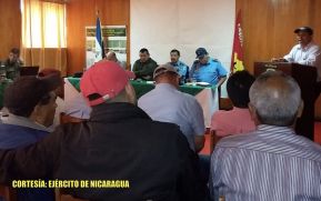 Ejército de Nicaragua se reúne con productores de Matagalpa y Jinotega