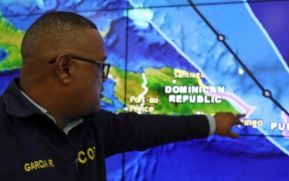 Temen lo peor para Florida por huracán Dorian
