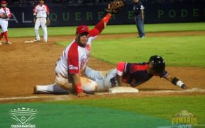 León pega primero en la final del Pomares