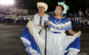 Compañera Rosario Murillo destaca el orgullo, alegría y reverencia a la patria representado en los desfiles escolares