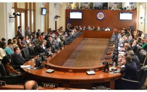 Detalles del Momento: La OEA un organismo en rojo