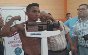 Dixon Flores noqueado en 2 asaltos