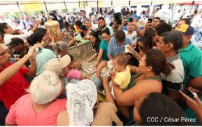 Lavada de la Plata: peregrinos participan con devoción de la solemne tradición