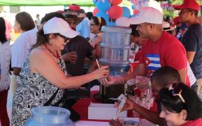 Cubanos comparten con nicaragüenses su cultura, tradiciones y gastronomía en colorida feria