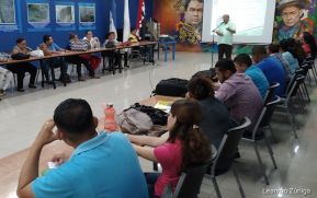 Realizan seminario de literatura infantil en homenaje al doctor Clemente Guido