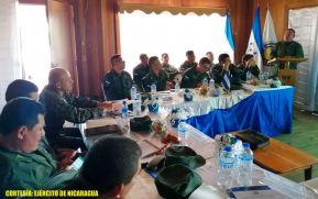 Comandantes de Unidades Fronterizas del Ejército de Nicaragua y las Fuerzas Armadas de Honduras sostienen encuentro
