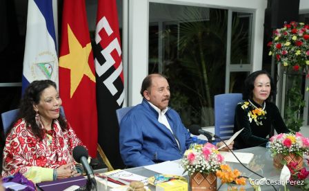 Encuentro del presidente Daniel Ortega y vicepresidenta Rosario Murillo con delegación de alto nivel de Vietnam