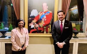 Nicaragua estrecha lazos con el Real Club Británico de Caballería e Infantería