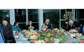 Comandante Daniel Ortega y compañera Rosario Murillo sostienen encuentro con el director de la Real Academia Española